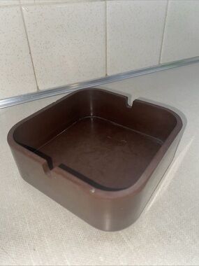 Vintage Ingrid LTD Chicago Ashtray Brown Melamine MCM